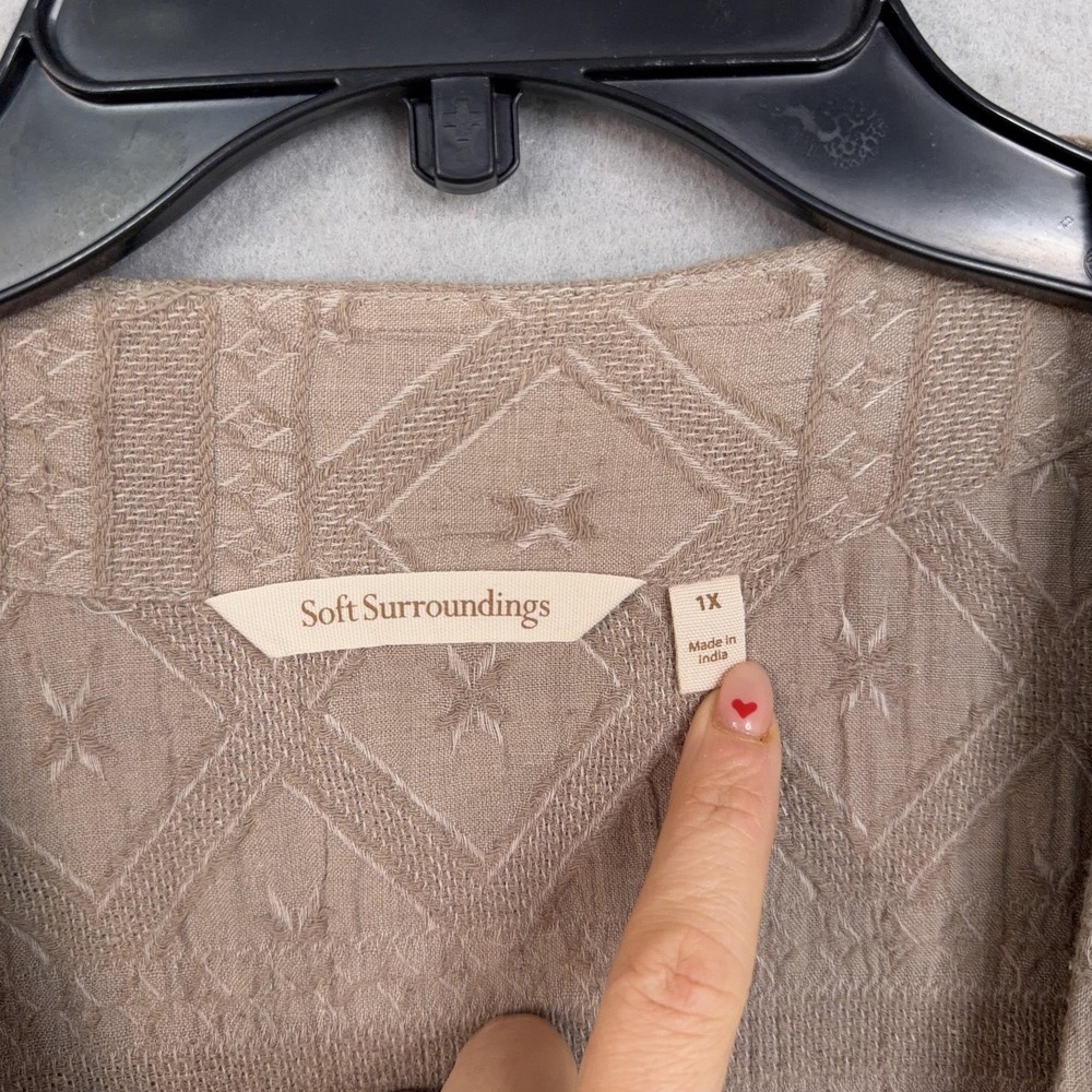 Soft Surroundings Cardigan Sweater Womens 1X Plus Beige Jewel Button Geometric - Picture 4 of 13
